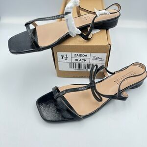 Journee Collection Zaidda Black Strappy Sandals